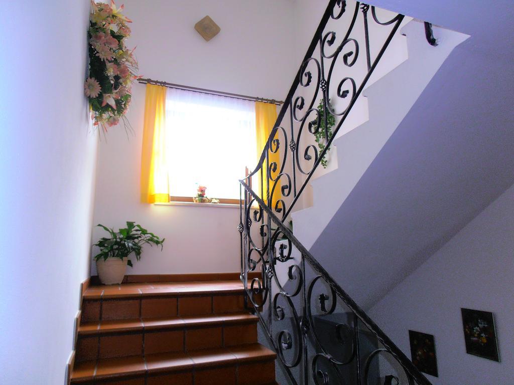 Ferienhaus Peter Spoettl Наудерс Экстерьер фото